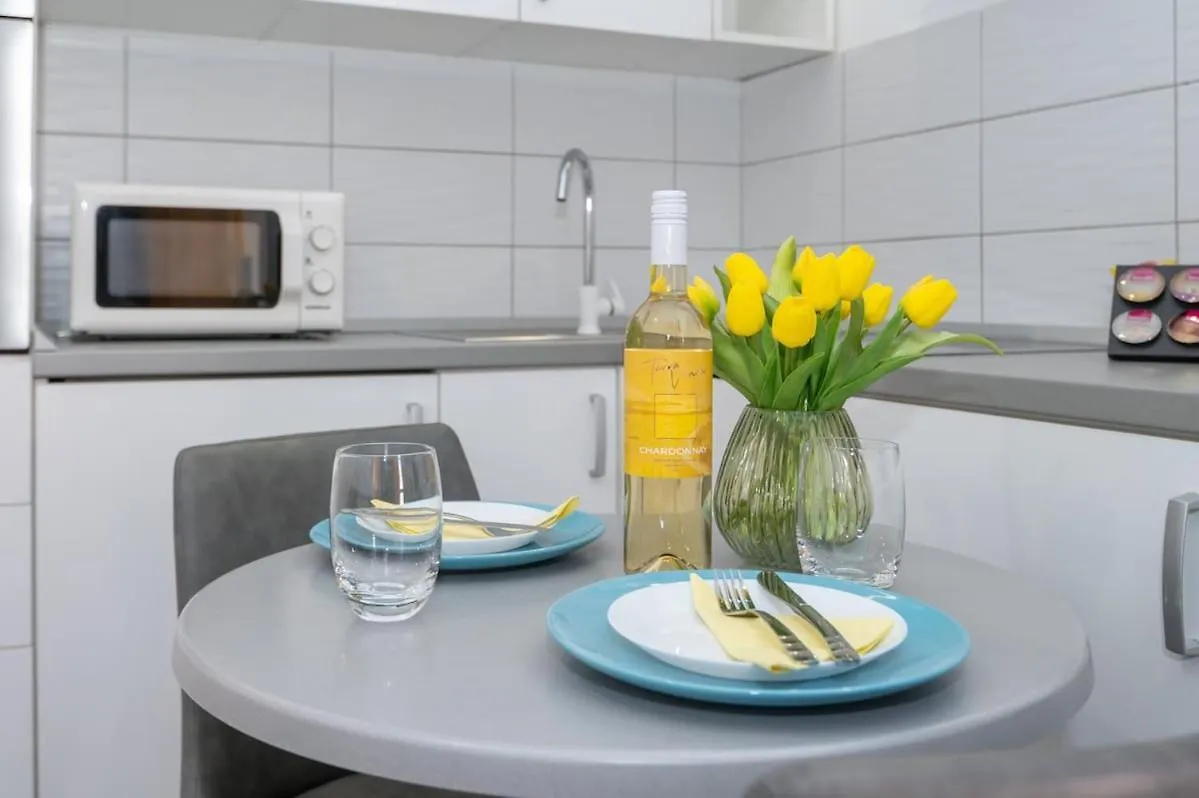 Nice & Comfy Zadar Old Town Apartment Giara 2