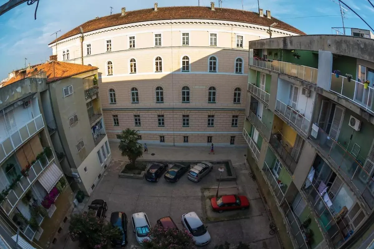 Nice & Comfy Zadar Old Town Apartment Giara 2