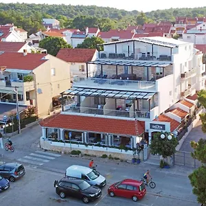 3* Hotell Delfin